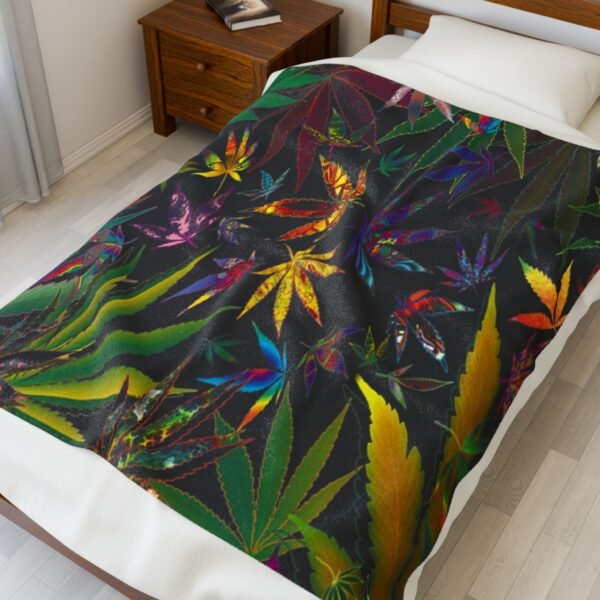 Weed Leaf Velveteen Plush Blanket - Image 7